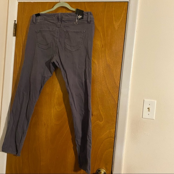 Torrid Source of wisdom distressed jeans size 14 - Picture 13 of 13